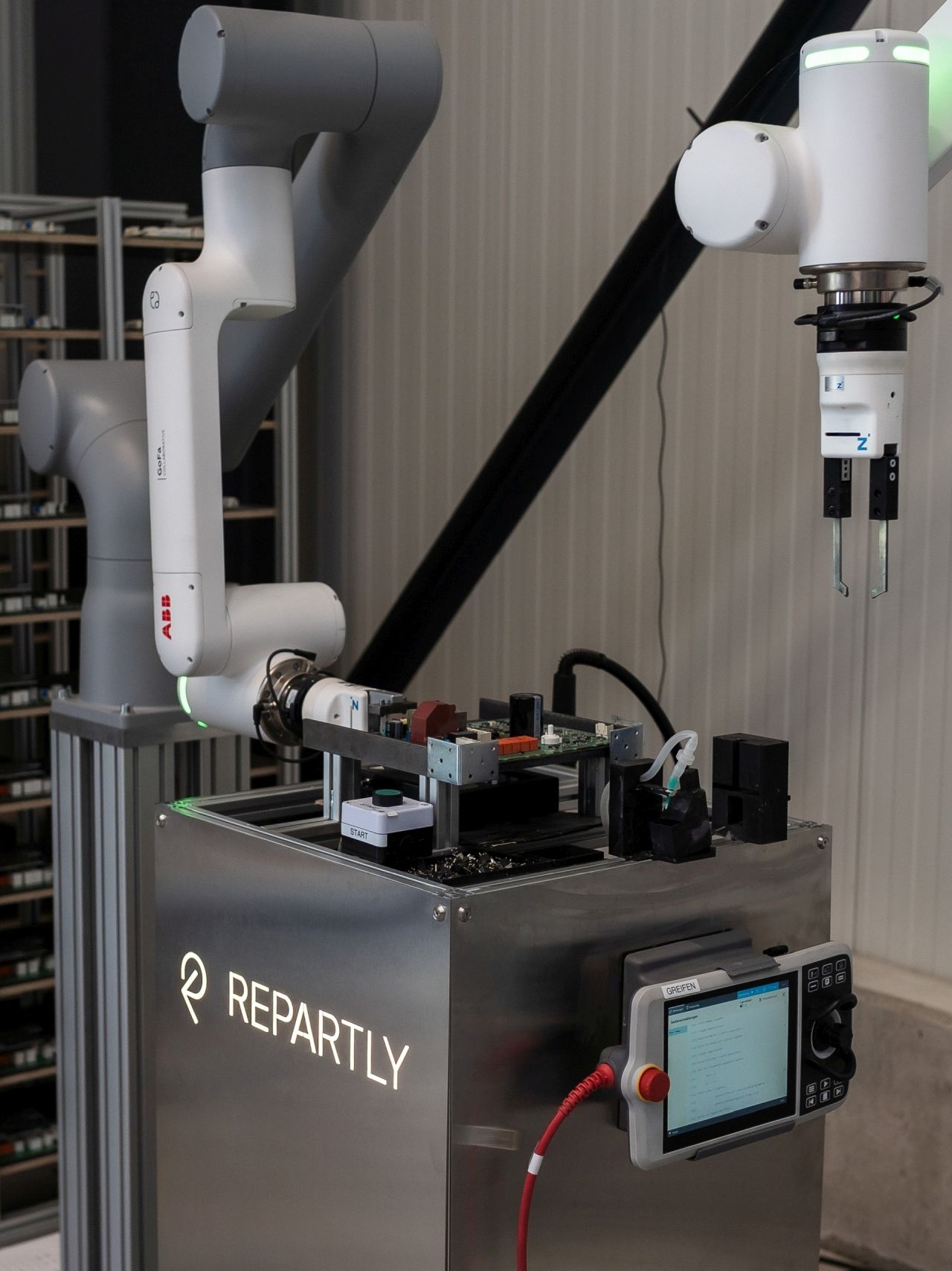 Repartly_Elektronik-Reparatur_Cobot.jpg